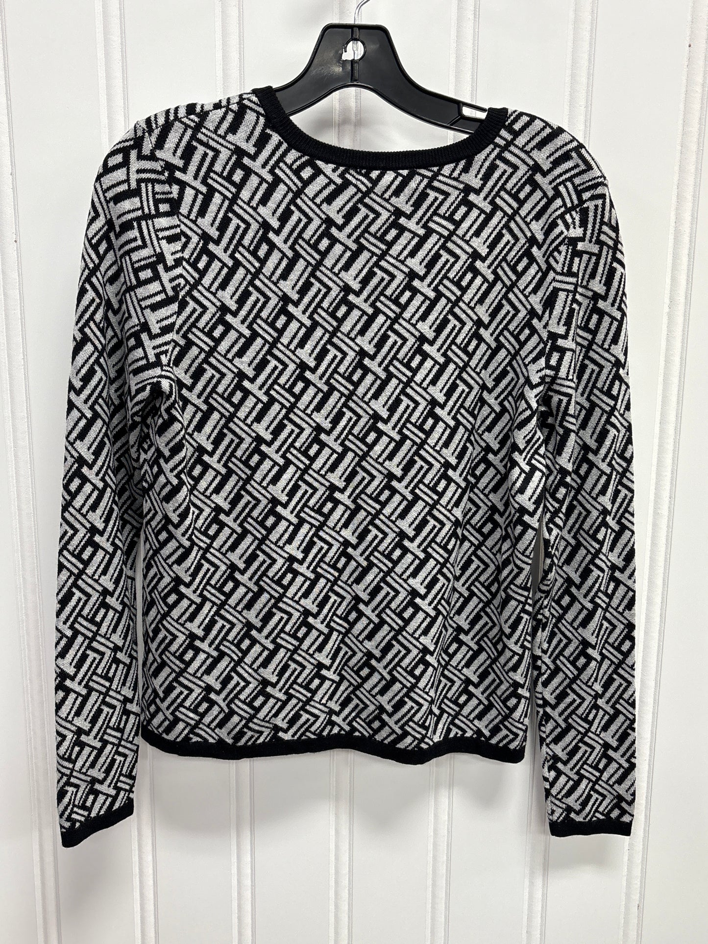 Sweater By Retrology In Black & Grey, Size:M