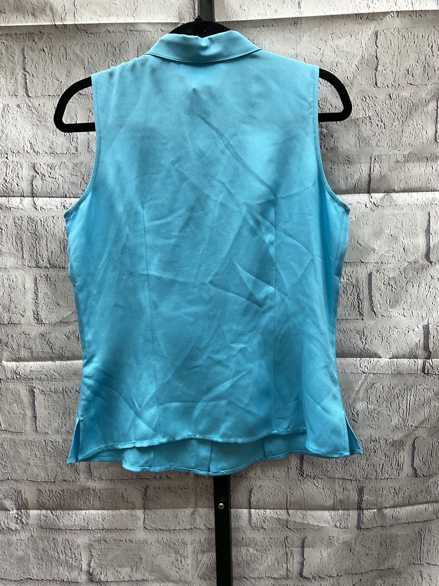 Top Sleeveless By Casual Corner  Size: 8