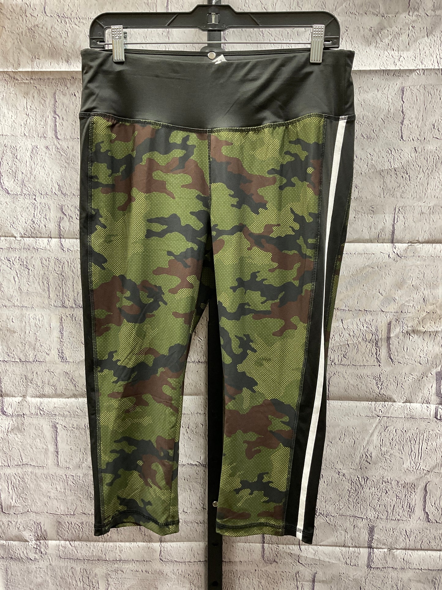 Athletic Leggings Capris By Athletic Works  Size: L